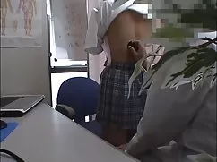 性感服装和工作场所的文章偷窥成熟，妈妈